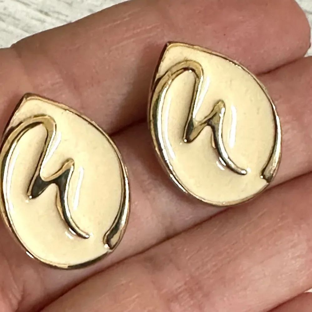 Cream and gold enamel post earrings